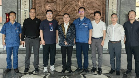 2025年8月25日上海同盛春药业集团参..
